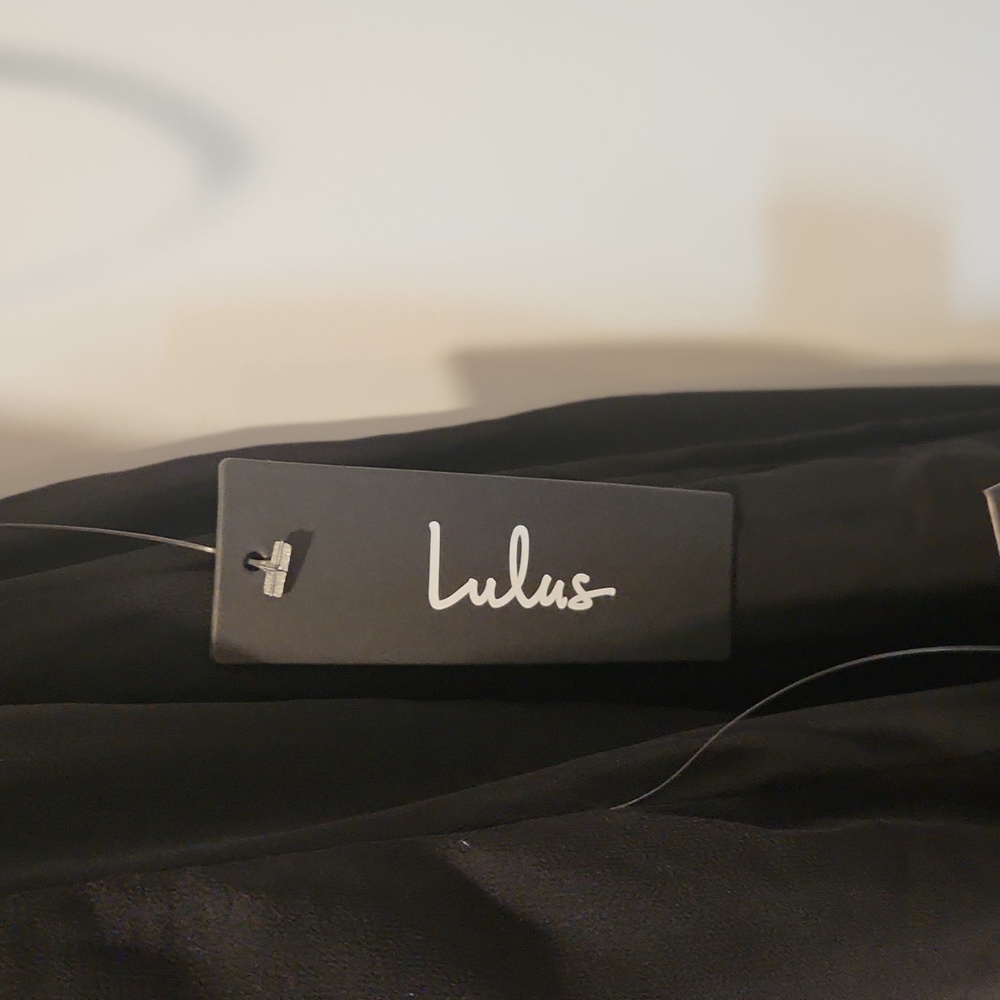 Lulu's Black Sheath Cocktail Dress Sleeveless Halter With Open Back - Picture 2 of 5
